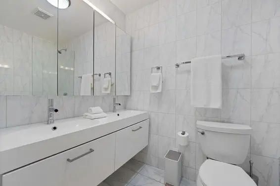 4119 Burkeridge Place, West Vancouver For Sale - image 17