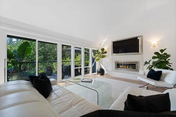 4119 Burkeridge Place, West Vancouver For Sale - image 33