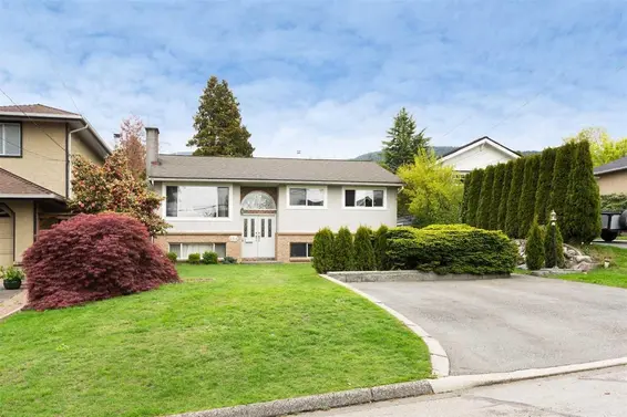 488 West Kings Road, North Vancouver