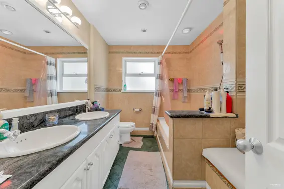 488 West Kings Road, North Vancouver For Sale - image 18