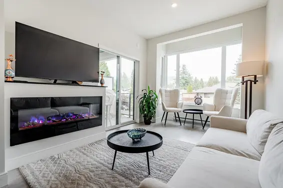 203 1633 Tatlow Avenue, North Vancouver