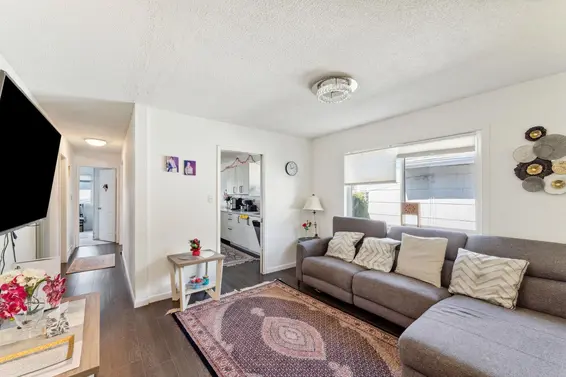 1949 Mahon Avenue, North Vancouver For Sale - image 7