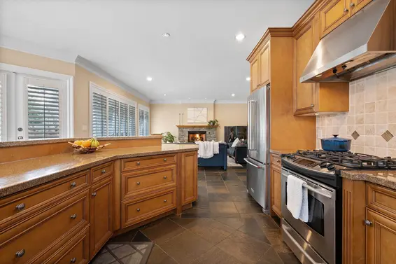 938 Kings Avenue, West Vancouver For Sale - image 4