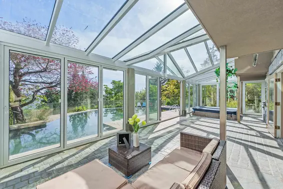 4253 Rockbank Place, West Vancouver For Sale - image 36