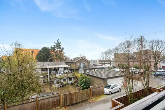 206 1519 Crown Street, North Vancouver For Sale - image 21