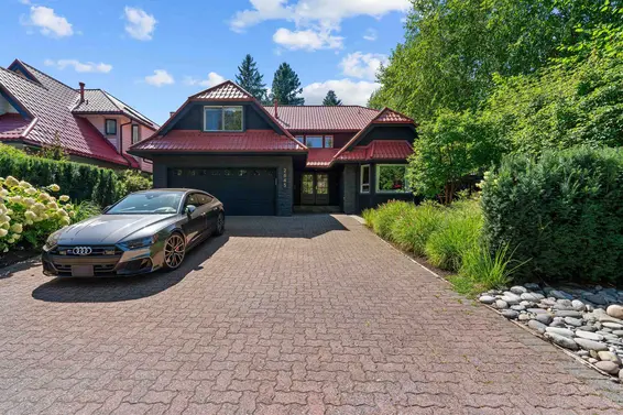 2645 Edgemont Boulevard, North Vancouver For Sale - image 1