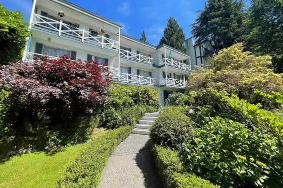 11 140 East 20 Street, North Vancouver