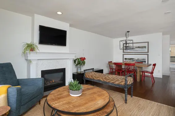 7 232 East 6th Street, North Vancouver For Sale - image 10