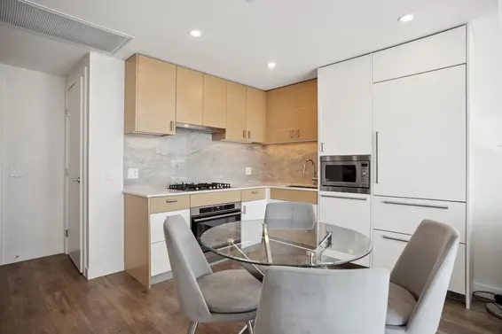 1503 200 Klahanie Court, West Vancouver For Sale - image 5