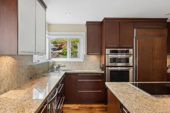 4812 Headland Close, West Vancouver For Sale - image 9
