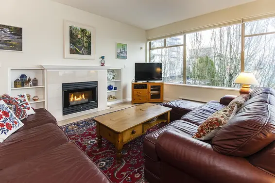 404 1765 Marine Drive, West Vancouver For Sale - image 2