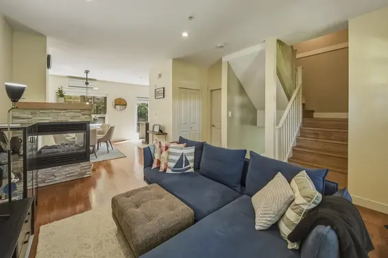 2990 Chesterfield Avenue, North Vancouver For Sale - image 5
