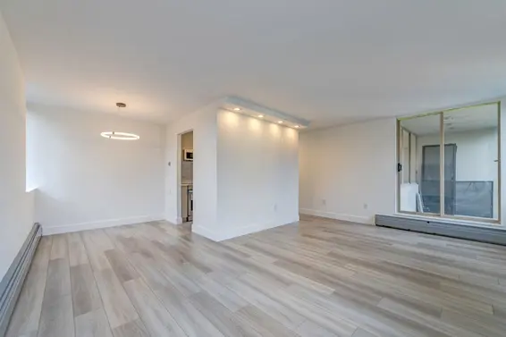 1108 2004 Fullerton Avenue, North Vancouver For Sale - image 2