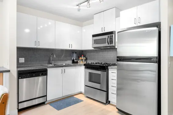 305 175 West 1st Street, North Vancouver For Sale - image 3