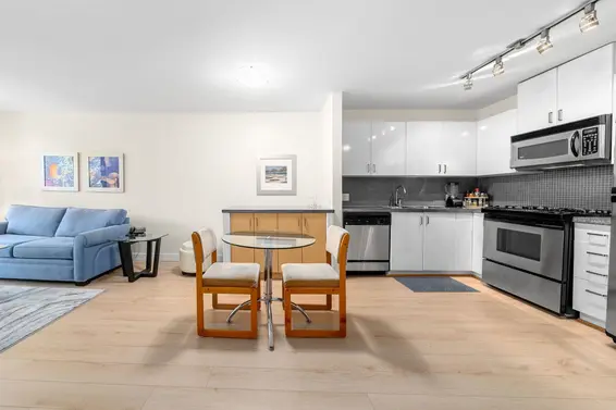 305 175 West 1st Street, North Vancouver For Sale - image 8