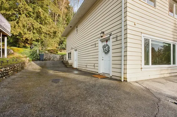 4938 Redonda Drive, North Vancouver For Sale - image 32