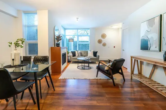 1303 Civic Place Mews, North Vancouver For Sale - image 4