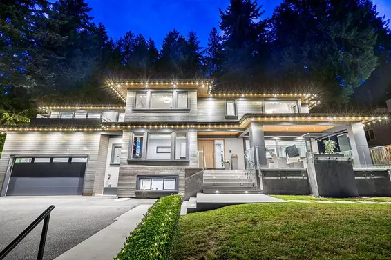 3071 Spencer Court, West Vancouver
