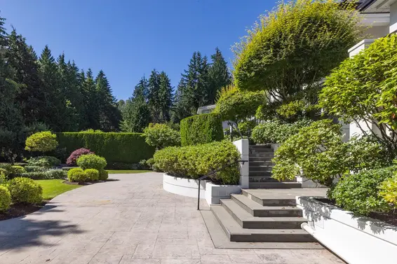 835 Highland Drive, West Vancouver For Sale - image 2