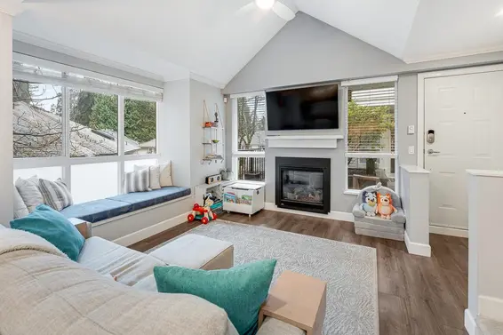 18 1073 Lynn Valley Road, North Vancouver For Sale - image 2