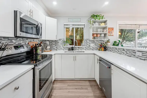 18 1073 Lynn Valley Road, North Vancouver For Sale - image 7