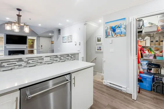 18 1073 Lynn Valley Road, North Vancouver For Sale - image 9