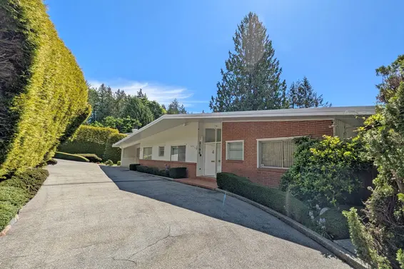 3196 Thompson Place, West Vancouver