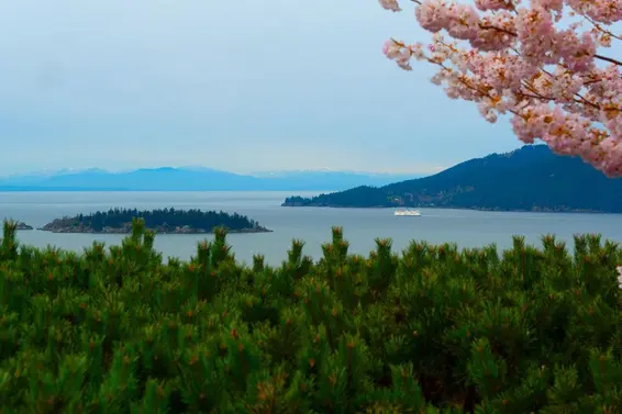 5436 Westhaven Place, West Vancouver For Sale - image 1