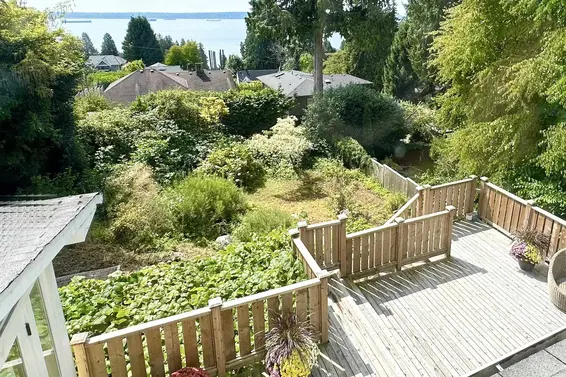 2678 Ottawa Avenue, West Vancouver For Sale - image 33