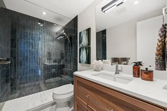 11 2250 Bellevue Avenue, West Vancouver For Sale - image 36