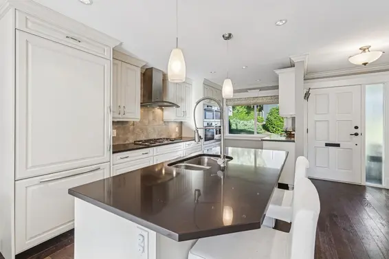 4687 Hoskins Road, North Vancouver For Sale - image 8