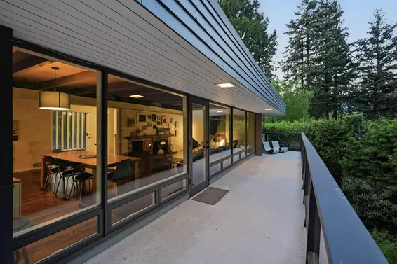 6240 Summit Avenue, West Vancouver For Sale - image 10