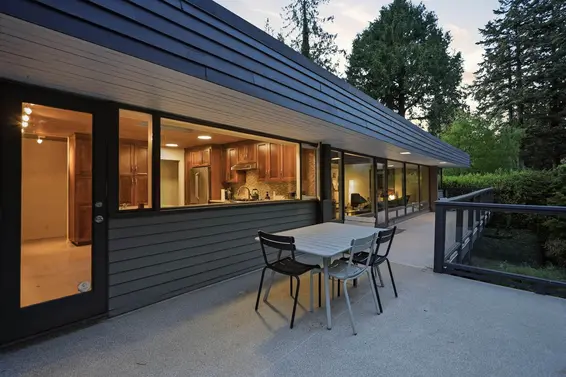 6240 Summit Avenue, West Vancouver For Sale - image 16