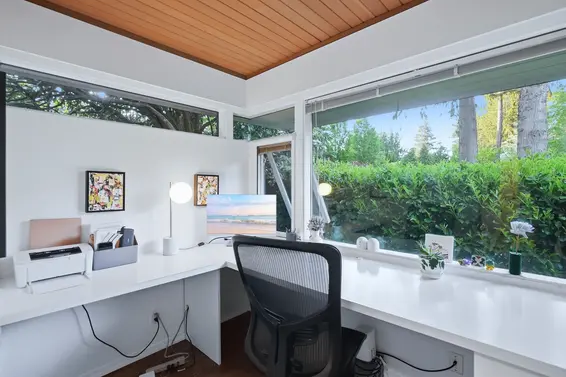 6240 Summit Avenue, West Vancouver For Sale - image 19