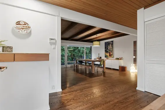 6240 Summit Avenue, West Vancouver For Sale - image 3