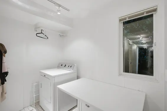 6240 Summit Avenue, West Vancouver For Sale - image 31