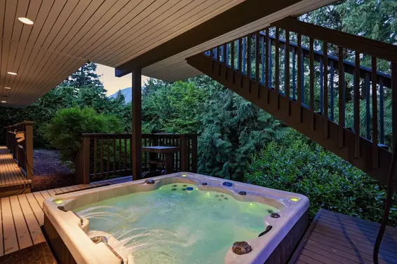 6240 Summit Avenue, West Vancouver For Sale - image 39