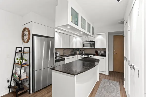 807 683 West Victoria Park, North Vancouver For Sale - image 3