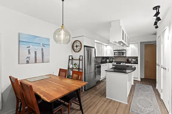 807 683 West Victoria Park, North Vancouver For Sale - image 5