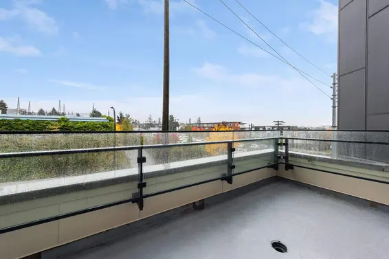 361 422 East 3rd Street, North Vancouver For Sale - image 23