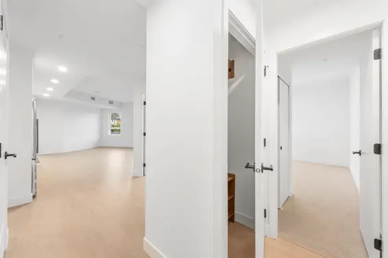 361 422 East 3rd Street, North Vancouver For Sale - image 5