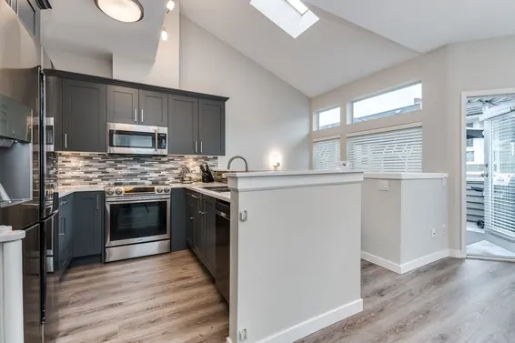 4 233 East 6th Street, North Vancouver For Sale - image 17