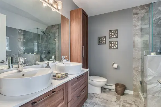 4 233 East 6th Street, North Vancouver For Sale - image 22