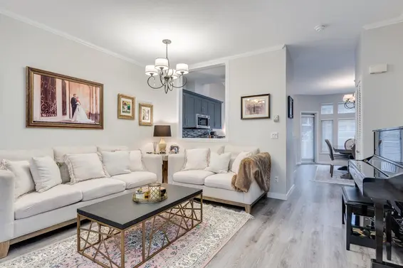 4 233 East 6th Street, North Vancouver For Sale - image 7