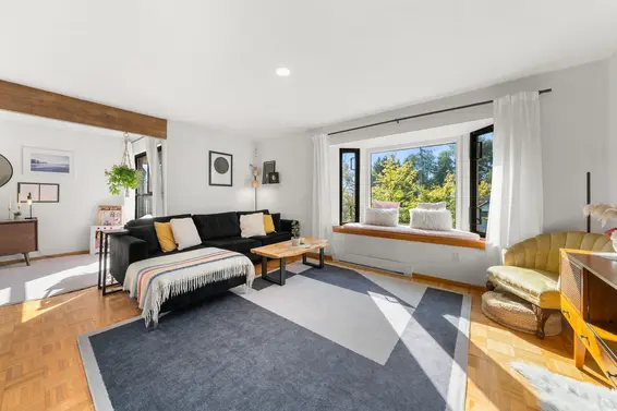 1952 Chesterfield Avenue, North Vancouver For Sale - image 15