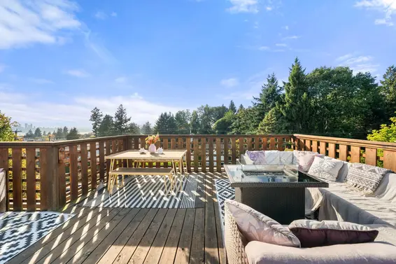 1952 Chesterfield Avenue, North Vancouver For Sale - image 27