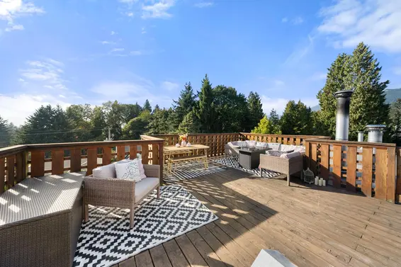 1952 Chesterfield Avenue, North Vancouver For Sale - image 28