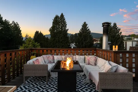 1952 Chesterfield Avenue, North Vancouver For Sale - image 30