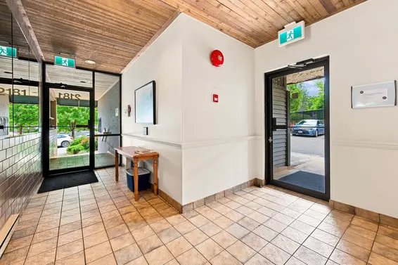 104 2181 Panorama Drive, North Vancouver For Sale - image 24