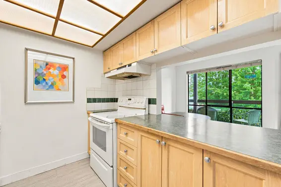 104 2181 Panorama Drive, North Vancouver For Sale - image 6